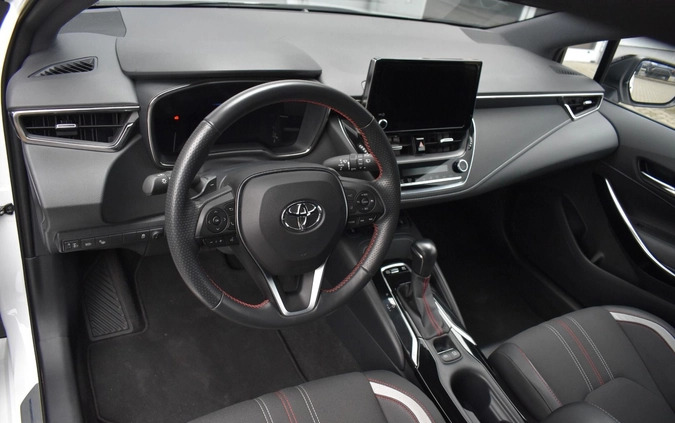 Toyota Corolla cena 139900 przebieg: 32600, rok produkcji 2022 z Olszyna małe 301